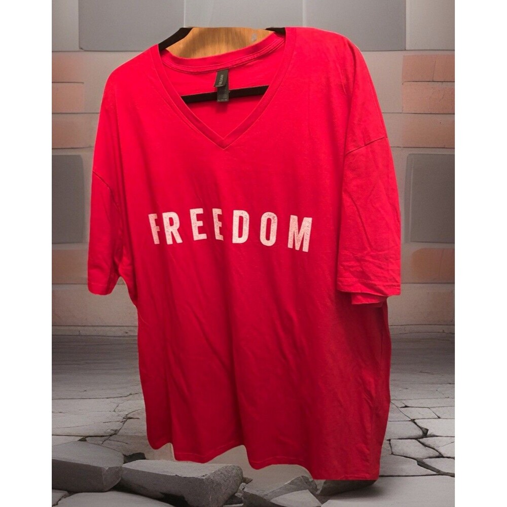 Charlie Kirk Freedom T-Shirt New 3 XL Gildan, New V Neck